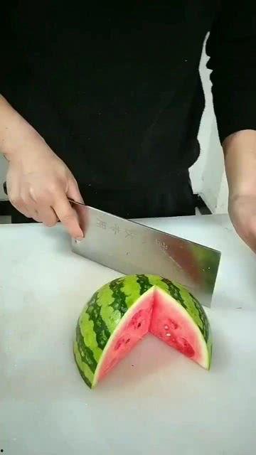 吃瓜削皮小技巧,吃瓜小技巧大揭秘