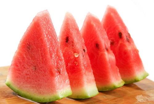 蘸糖吃瓜,蘸糖吃瓜的夏日风情